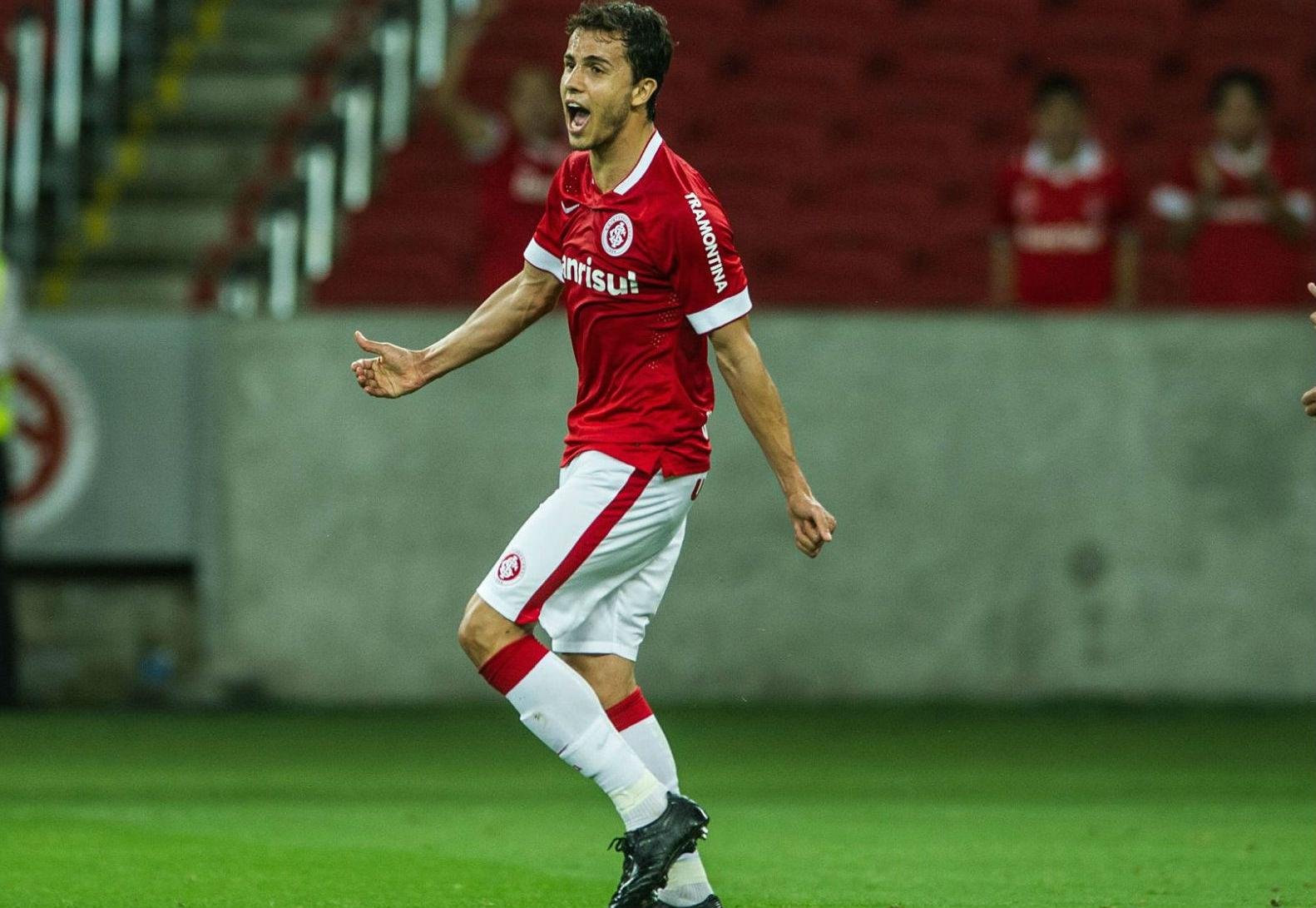 Al Nasr ofereceu 3 milh&otilde;es de euros ao Colorado pelo atacante