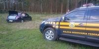 Condutor de Citroën tentou fugir para matagal após furar barreira em Triunfo