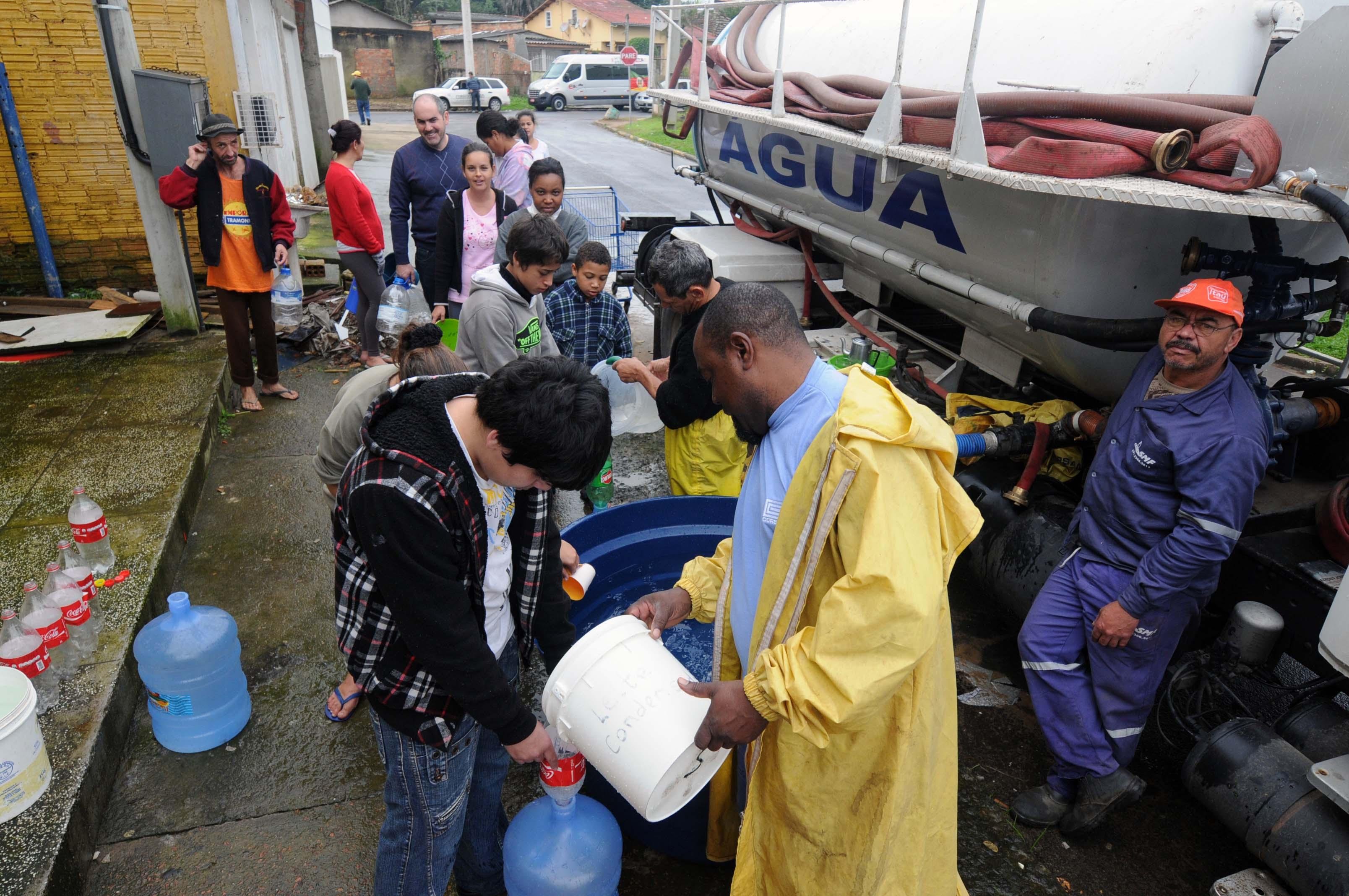 Balan&ccedil;o do restabelecimento do abastecimento de &aacute;gua em Alvorada e Viam&atilde;o ser&aacute; divulgado nesta tarde
