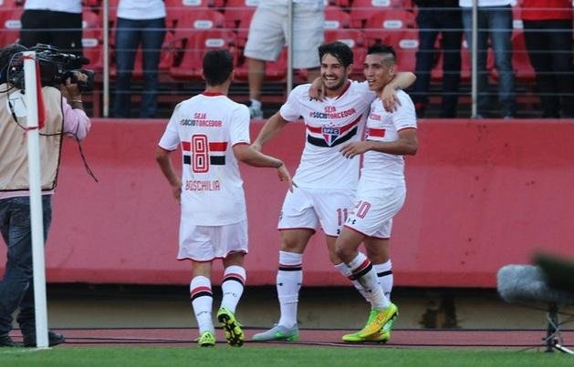 S&atilde;o Paulo vence Cruzeiro por 1 a 0