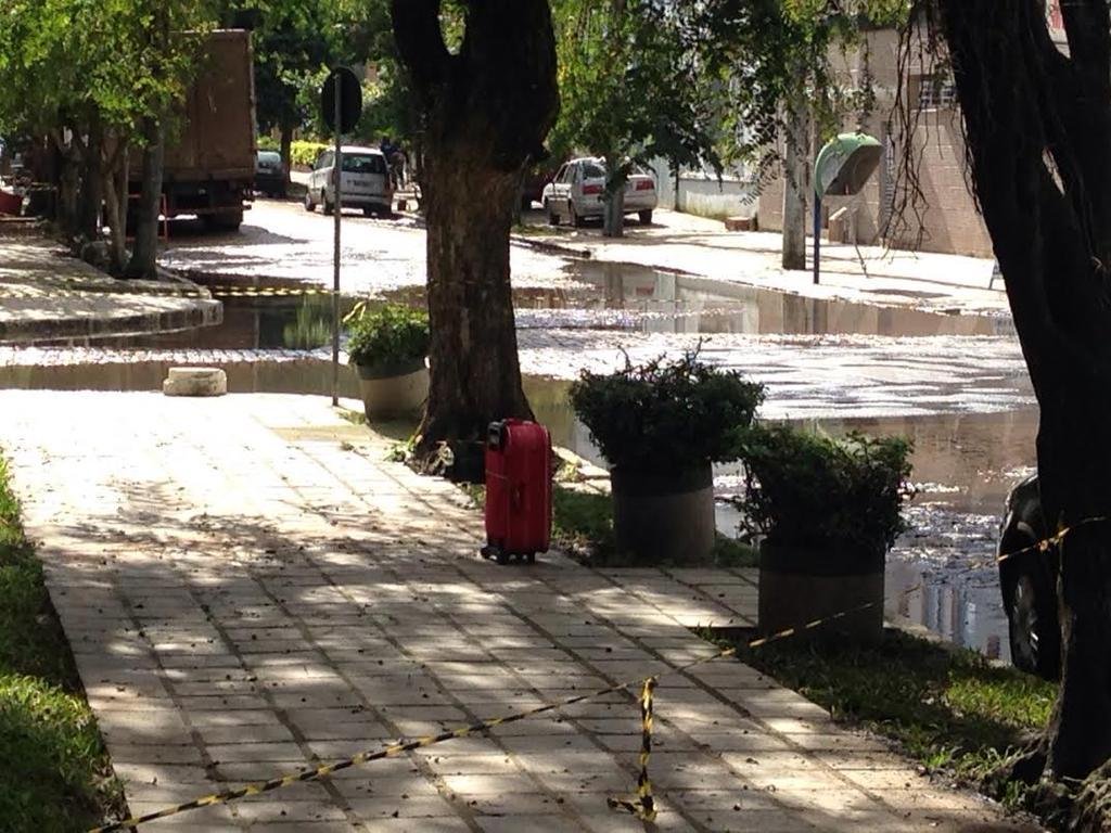 Ruas de Porto Alegre s&atilde;o isoladas ap&oacute;s suspeita de bomba