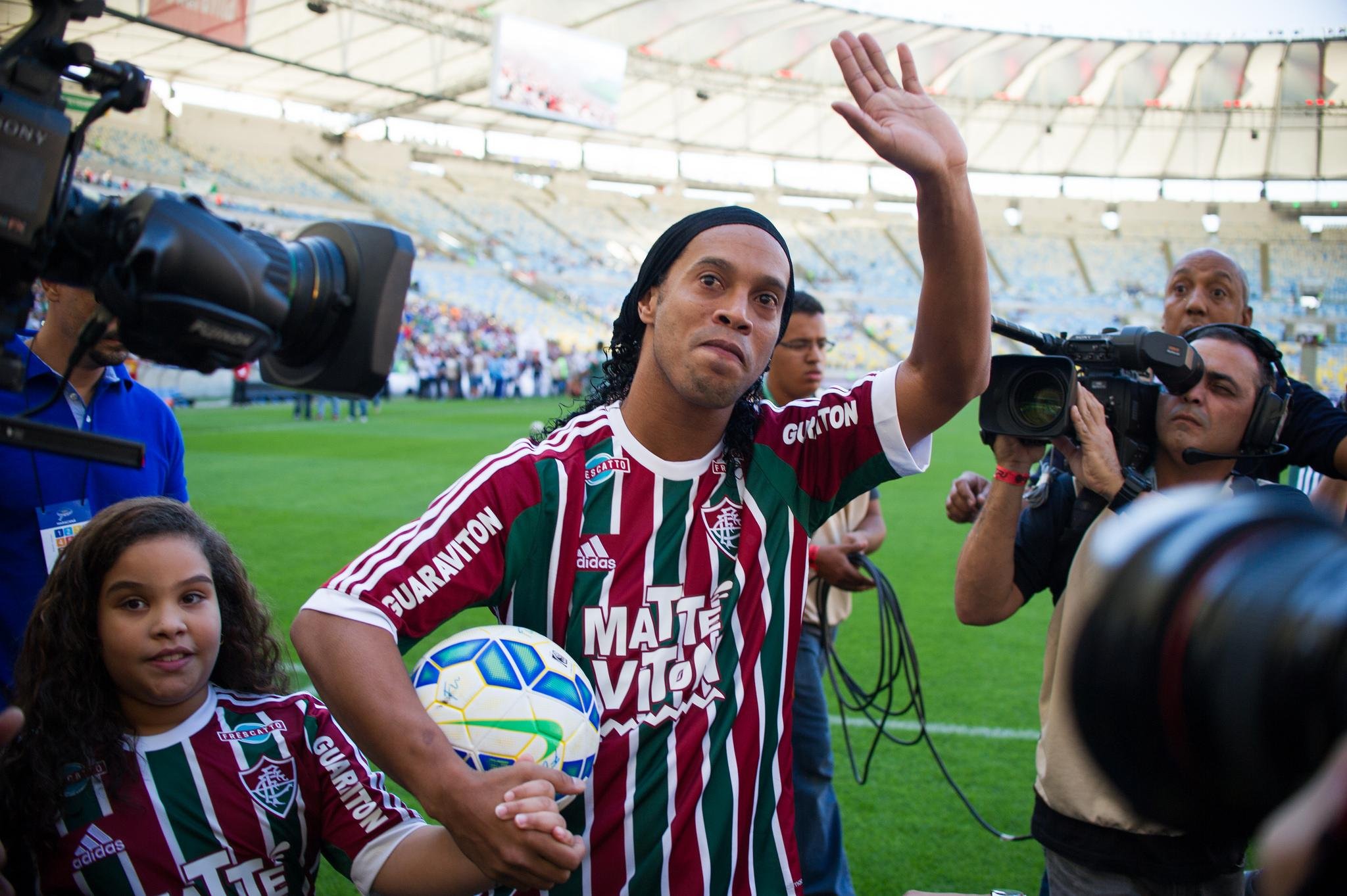 Ronaldinho pode estrear pelo Fluminense contra o Gr&ecirc;mio