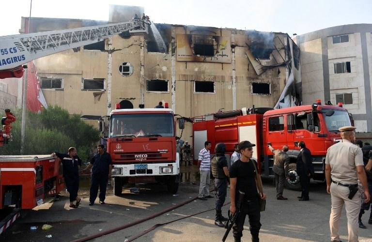 Cilindro de g&aacute;s explodiu e iniciou chamas que ainda deixaram 22 feridos