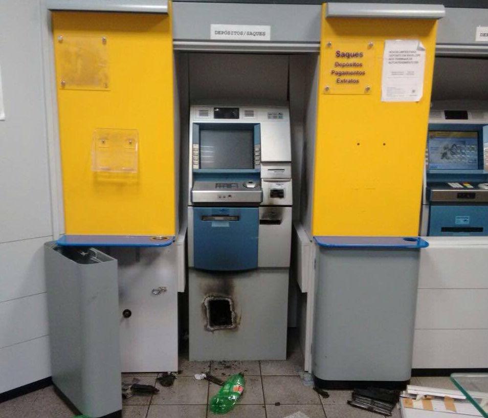 Terminal fica no bairro Passo do Feij&oacute;