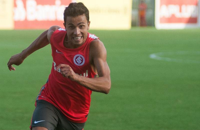 Nilmar d&aacute; in&iacute;cio a desmanche no Inter 