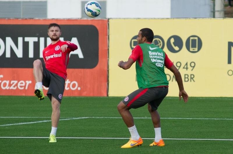 Distante dos l&iacute;deres e da disputa pelo t&iacute;tulo, times buscam pontos a partir das 16h 