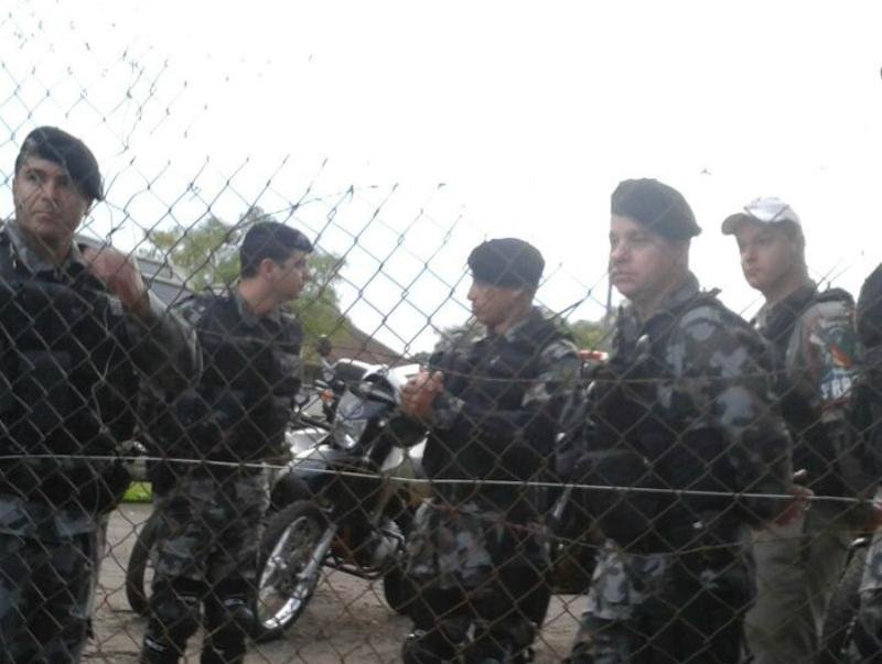 PMs e policiais civis paralisam atividades em Passo Fundo