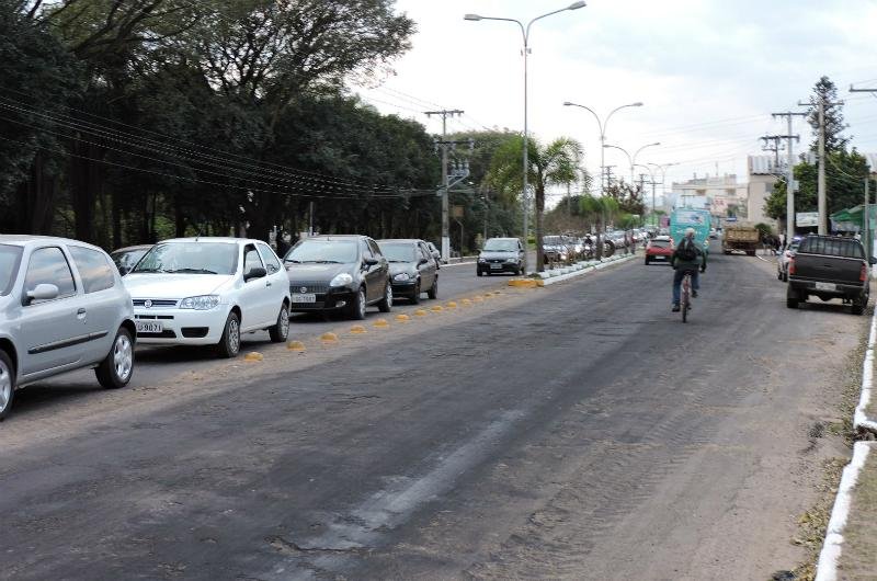 Retirada de res&iacute;duos causou trasntornos no tr&acirc;nsito 