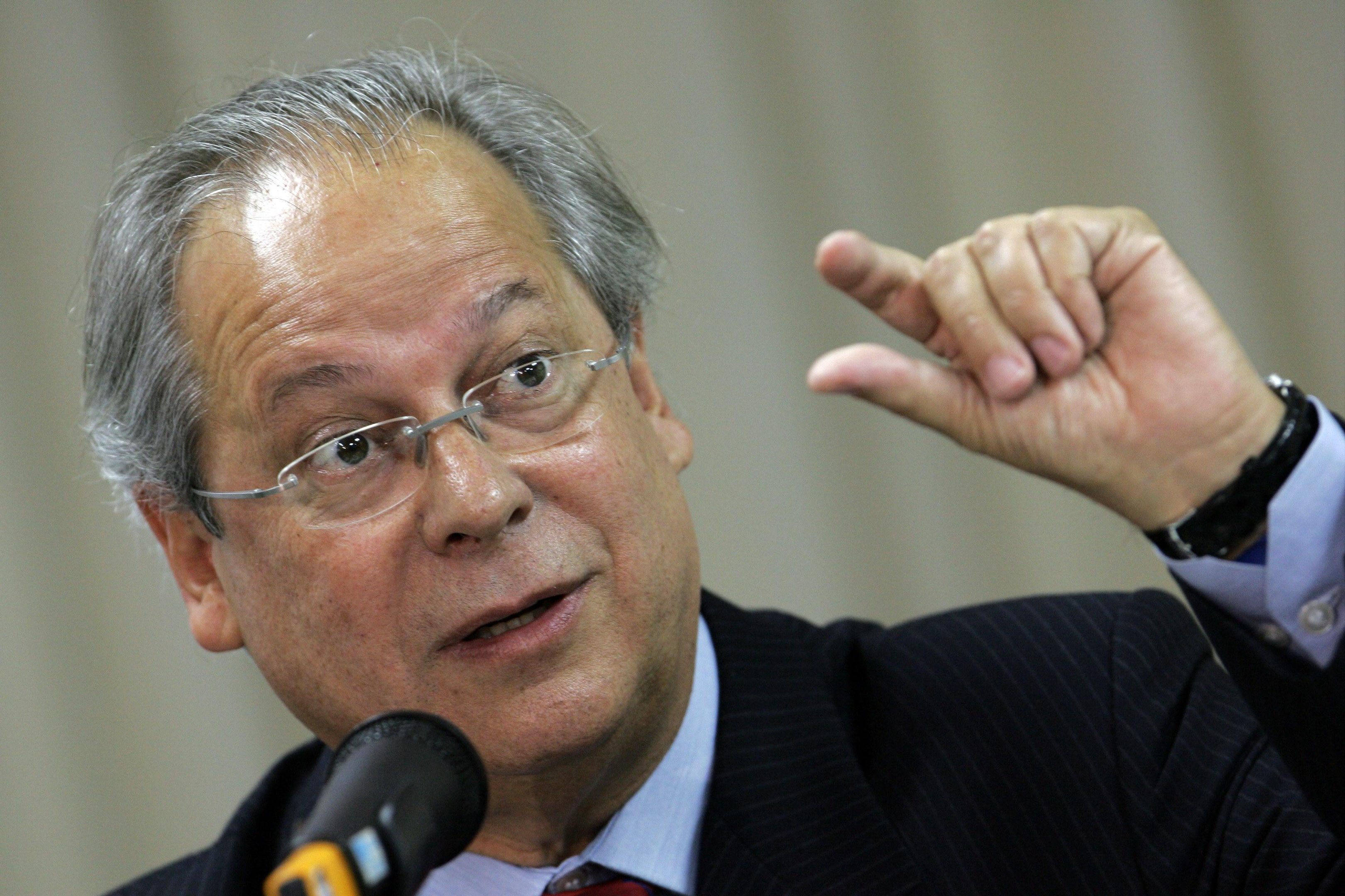 Propina na Petrobras bancou at&eacute; avi&otilde;es para Jos&eacute; Dirceu 