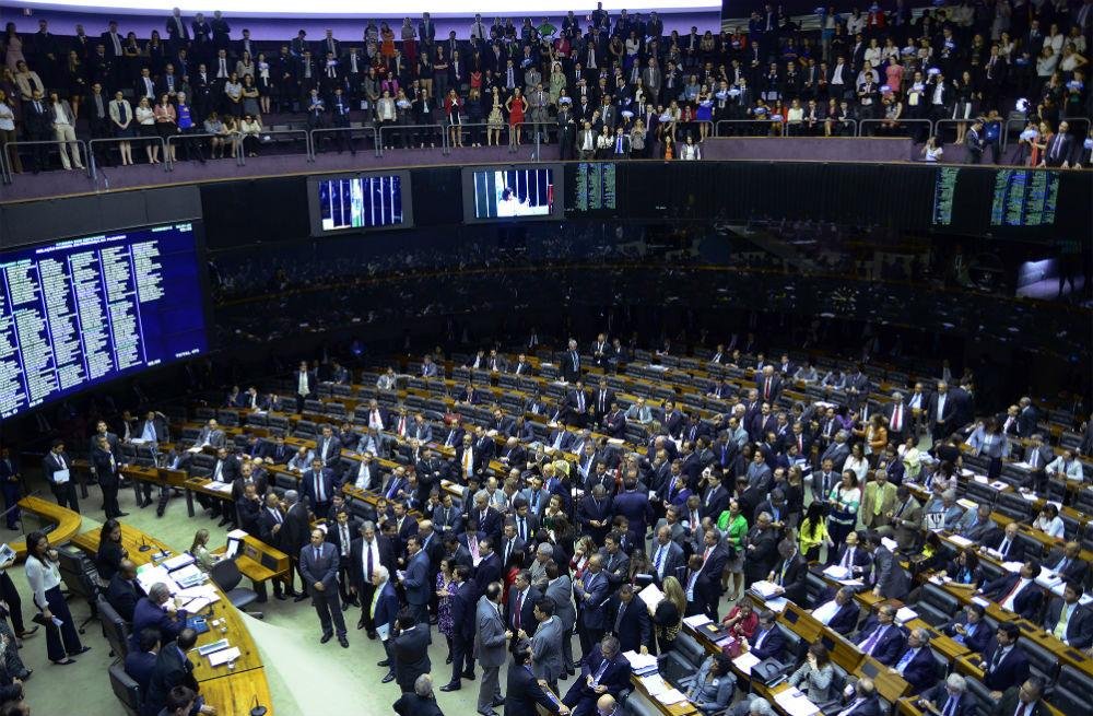 Base aliada n&atilde;o acompanhou acordo e definiu pleito para esta quarta-feira