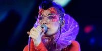 Björk anunciou nesta quarta-feira cancelamento de três shows 