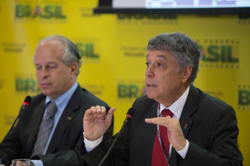 Nota no Enem piora em Matem&aacute;tica, mas avan&ccedil;a em outras &aacute;reas