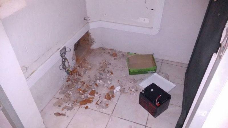 Ag&ecirc;ncia banc&aacute;ria &eacute; arrombada em Gravata&iacute; 