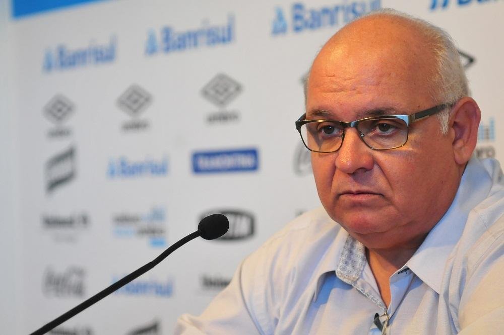Romildo Bolzan quer equipe concentrada em voltar a vencer dentro de casa