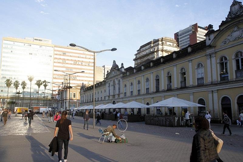 Madrugada deve seguir quente e m&aacute;ximas podem chegar aos 37&deg;C