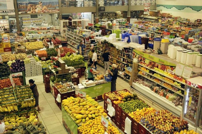 Ocorreu uma diminui&ccedil;&atilde;o de 3% a 5% na compra de bolachas, salgadinhos, chocolates, iogurtes e achocolatados
