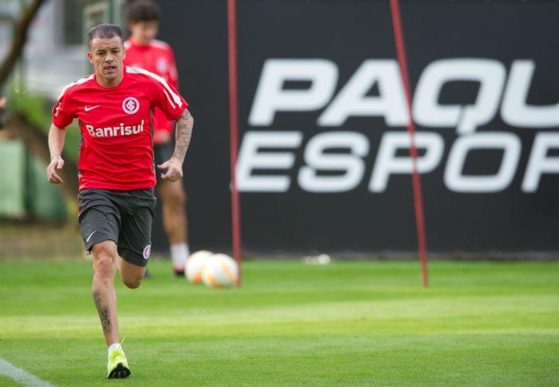 Inter encerra treinamentos para Gre-Nal e tem D&acute;Ale como d&uacute;vida 