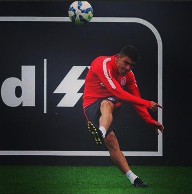 Alex entrar&aacute; no lugar de Lisandro L&oacute;pez 