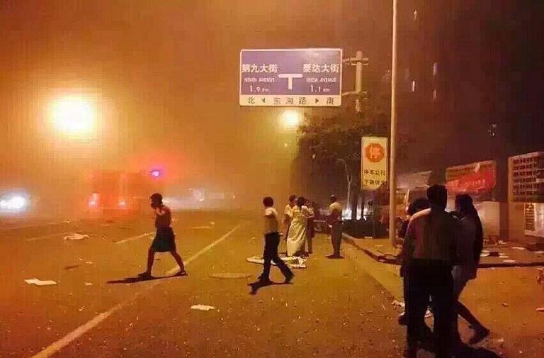 Explos&atilde;o em cidade chinesa de Tianjin deixa sete mortos e 300 feridos
