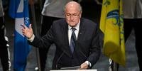 Joseph Blatter pede limite a jogadores estrangeiros em clubes da Europa