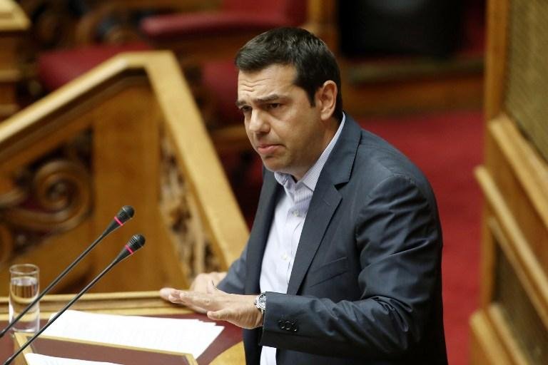 Parlamento da Gr&eacute;cia aprova terceiro plano de resgate do pa&iacute;s