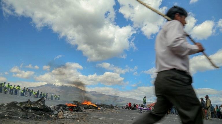 Vulc&atilde;o do Equador lan&ccedil;a cinzas ap&oacute;s pequenas explos&otilde;es