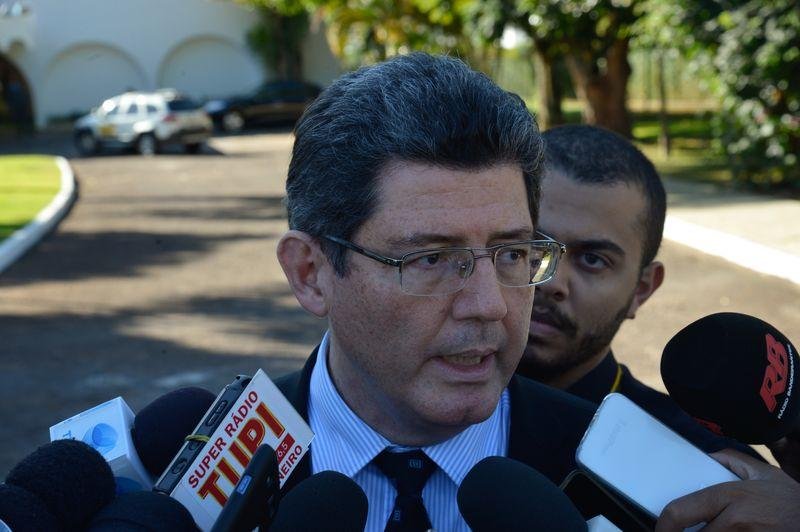 Retomada do crescimento ser&aacute; puxada pelas empresas voltadas &agrave;s exporta&ccedil;&otilde;es, diz Levy