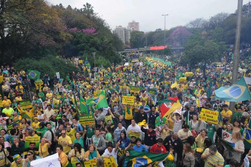 Protestos n&atilde;o devem fazer tanta diferen&ccedil;a em termos de press&atilde;o parlamentar