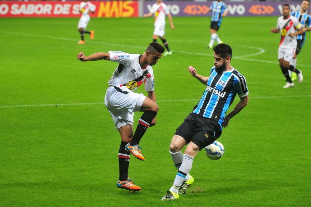 Lateral afirma que Gr&ecirc;mio voltou a impor press&atilde;o que exercia no Ol&iacute;mpico