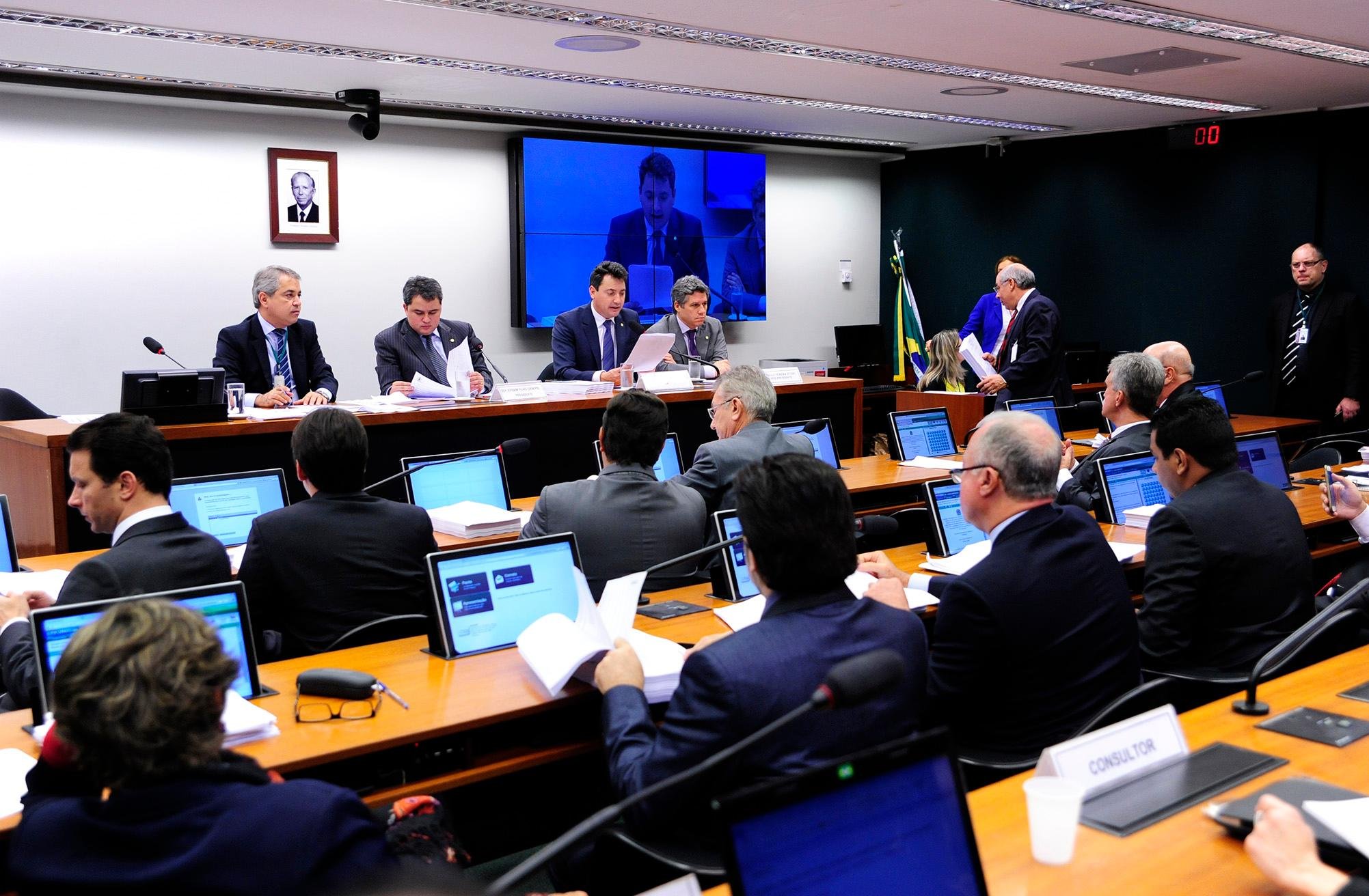 CPI dos fundos de pens&atilde;o foca na era petista