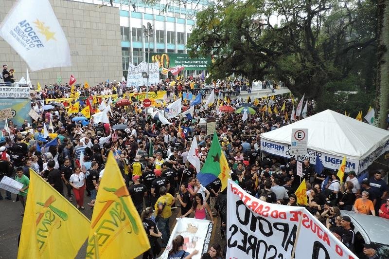 Greve dos trabalhadores estaduais deve afetar rotina