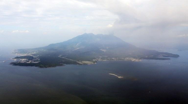 Greenpeace exige parada de reator nuclear pr&oacute;ximo a vulc&atilde;o em erup&ccedil;&atilde;o