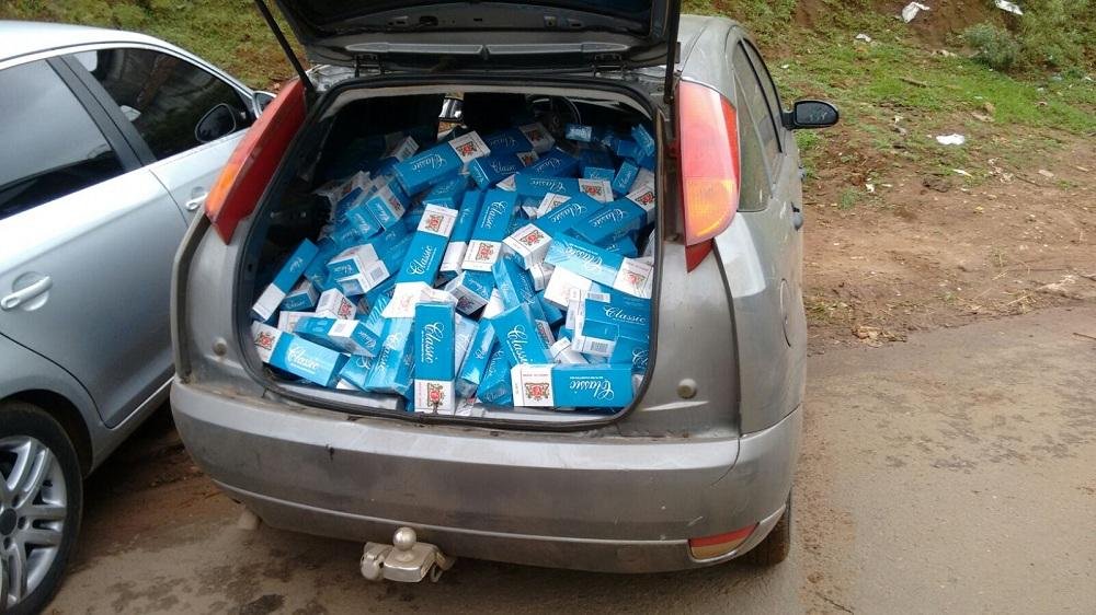 Pai e filho foram presos em flagrante