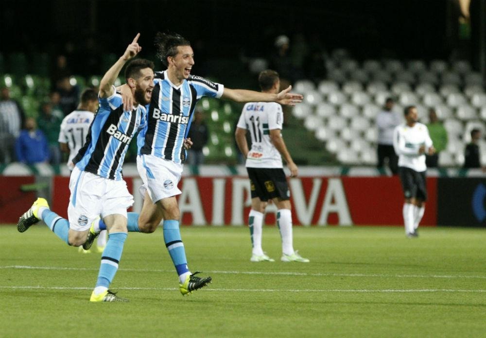 Gr&ecirc;mio venceu o Coritiba com gola&ccedil;o de Marcelo Oliveira no Couto Pereira