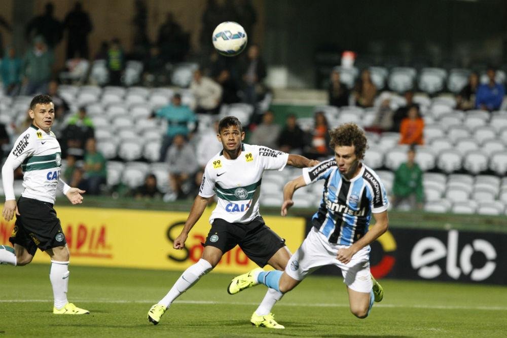 T&eacute;cnico do Gr&ecirc;mio parabeniza grupo por voltar &agrave; partida e conquistar resultado