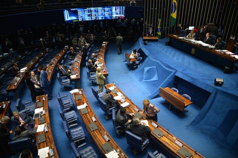 Projeto encerra vota&ccedil;&atilde;o do pacote de ajuste fiscal do governo Dilma