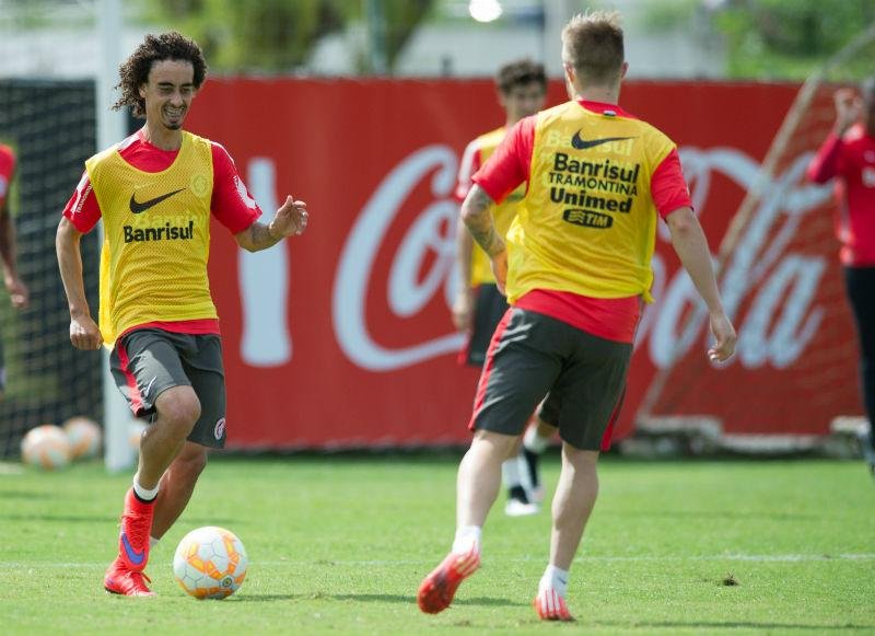 Inter renova contrato de patroc&iacute;nio e ganha vantagens 