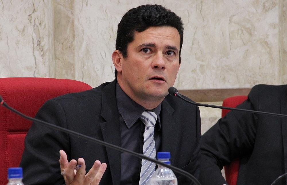 S&eacute;rgio Moro n&atilde;o investigou o presidente da C&acirc;mara, Eduardo Cunha