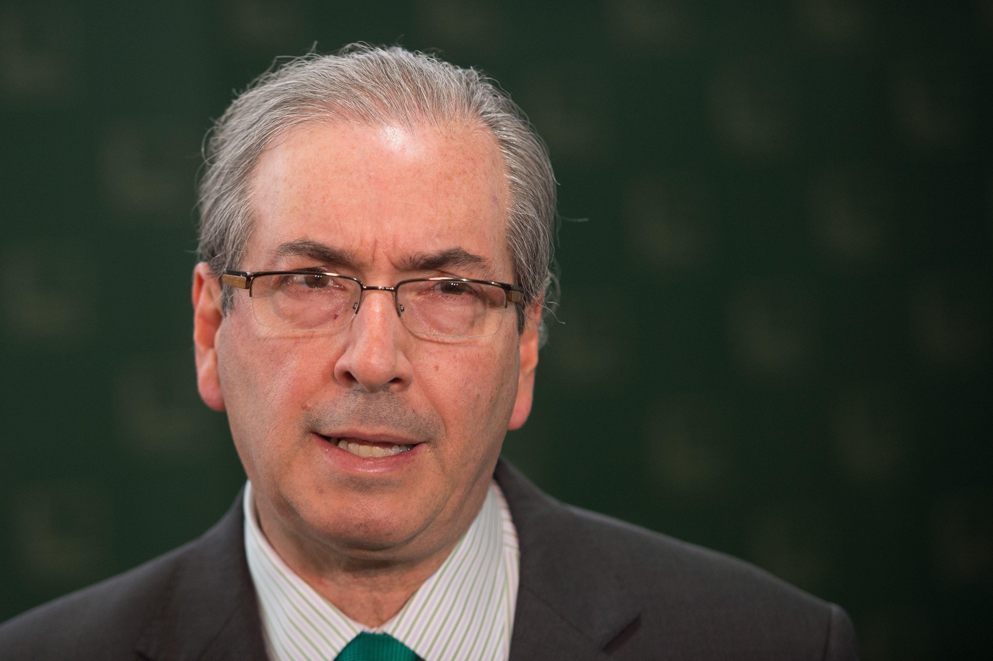 Cunha descarta ren&uacute;ncia e afirma que n&atilde;o haver&aacute; retalia&ccedil;&atilde;o