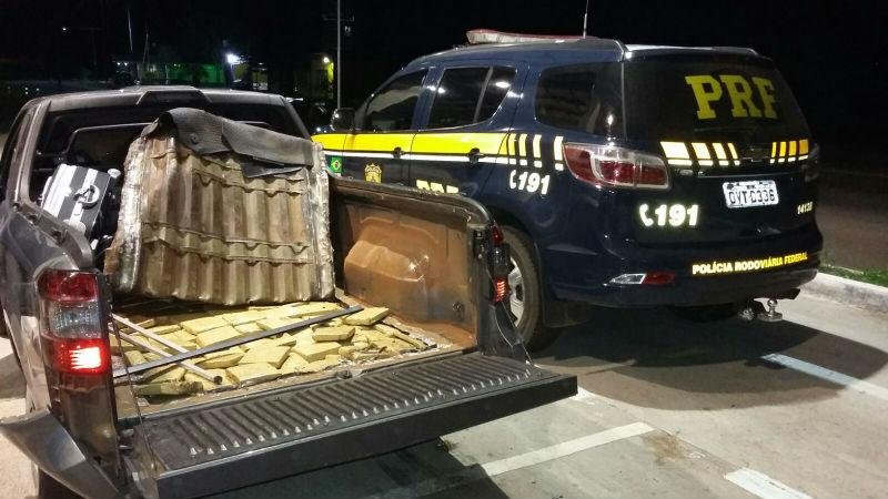 Droga estava em uma camionete com placas da Argentina