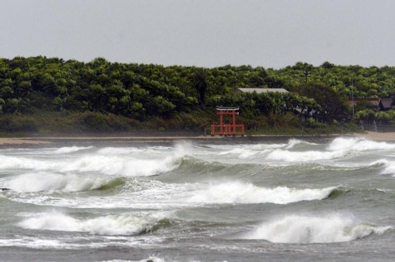Tuf&atilde;o Goni afeta Sudoeste do Jap&atilde;o