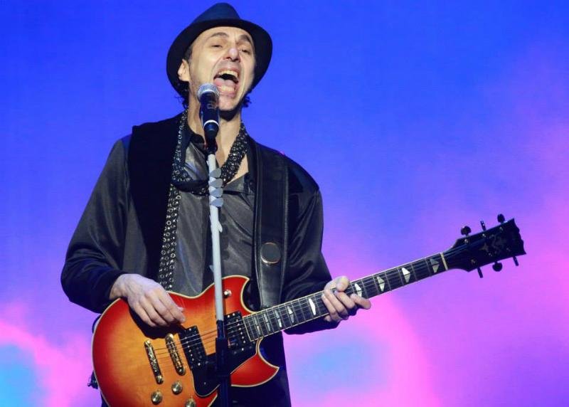 Show ter&aacute; &uacute;nica apresenta&ccedil;&atilde;o no Teatro do Bourbon Country