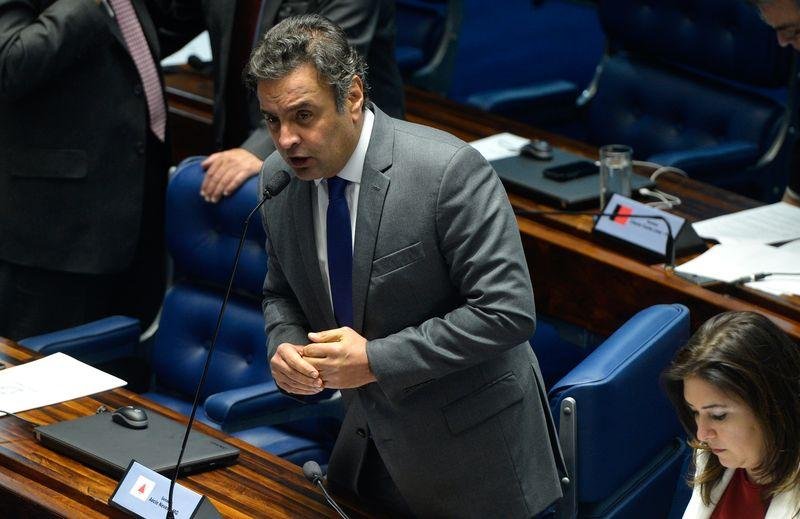  A&eacute;cio Neves disse que confia que o TSE decidir&aacute; pela abertura de uma investiga&ccedil;&atilde;o no mandato da presidente Dilma Rousseff