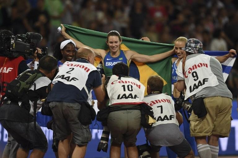 Fabiana Murer levou a prata em Pequim