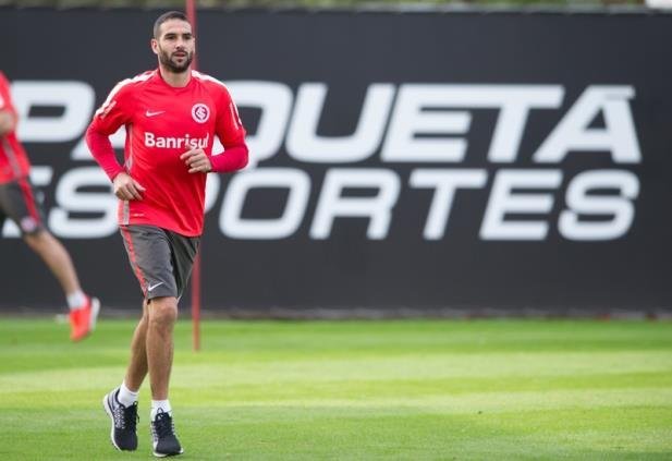 Lisandro L&oacute;pez sentiu les&atilde;o e ficou fora de viagem para Itu