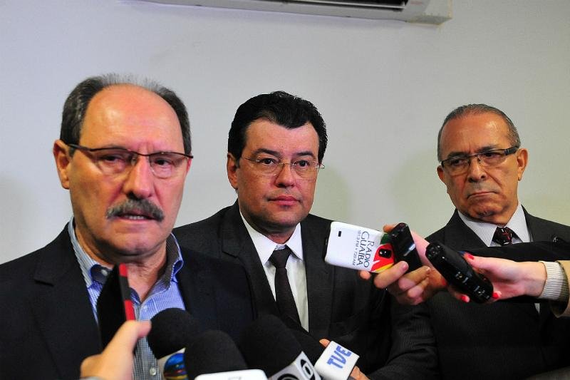 Sartori recebeu na manh&atilde; desta sexta-feira os ministros de Minas e Energia e da Avia&ccedil;&atilde;o Civil