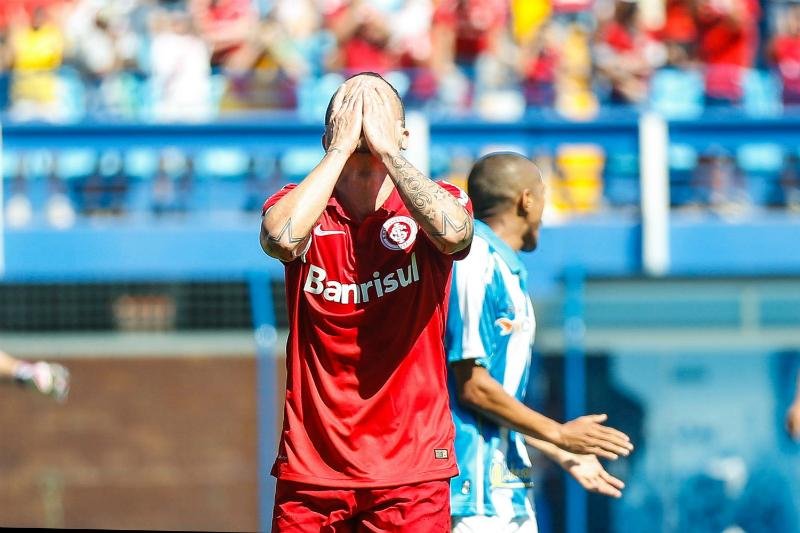 Inter levou 3 a 0 do Ava&iacute; na Ressacada