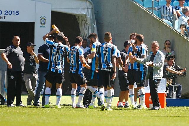 Gr&ecirc;mio precisa recuperar pontos contra o Figueirense, afirma Geromel