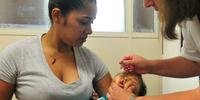 Todas as crianças de seis meses a menores de cinco anos devem ser vacinadas contra a poliomielite