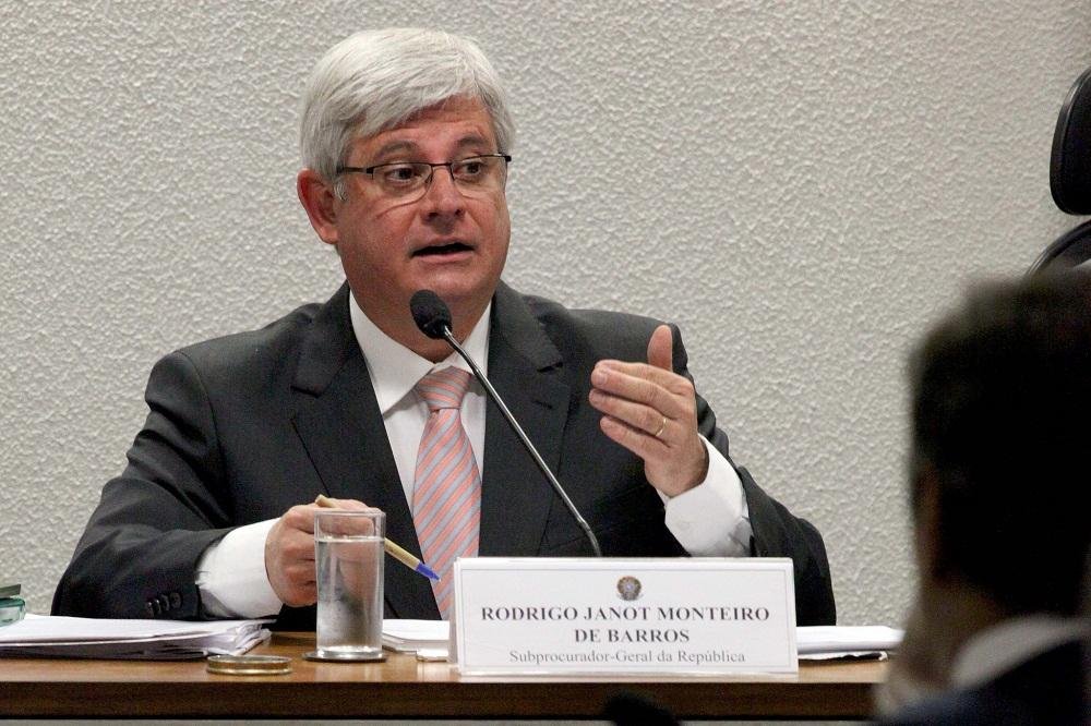  PGR pede prorroga&ccedil;&atilde;o de prazo para investiga&ccedil;&atilde;o de pol&iacute;ticos na Lava Jato